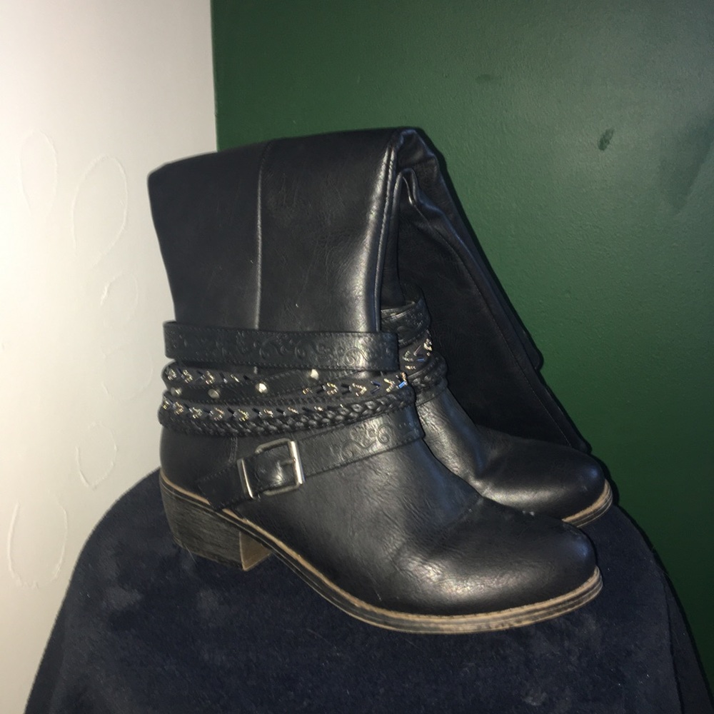 Black knee high boots
